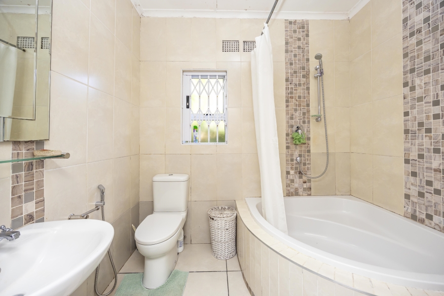 4 Bedroom Property for Sale in Kaffrarian Heights Eastern Cape